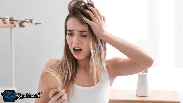 5 Kebiasaan yang Bisa Merusak Rambut